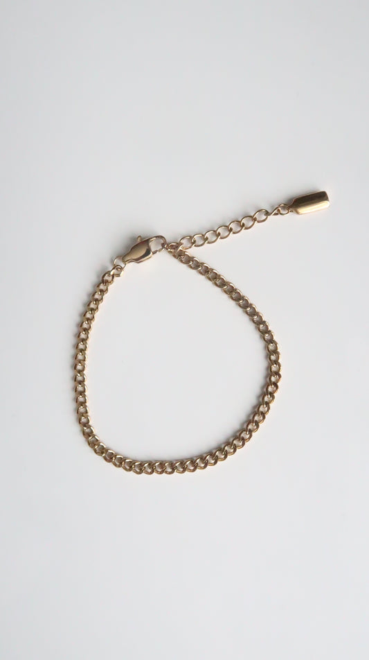 Curb bracelet