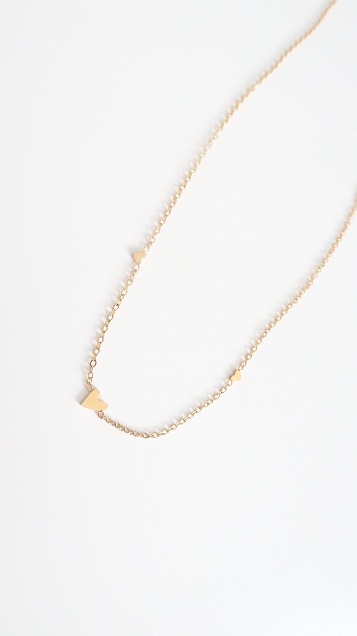 Dainty hearts necklace