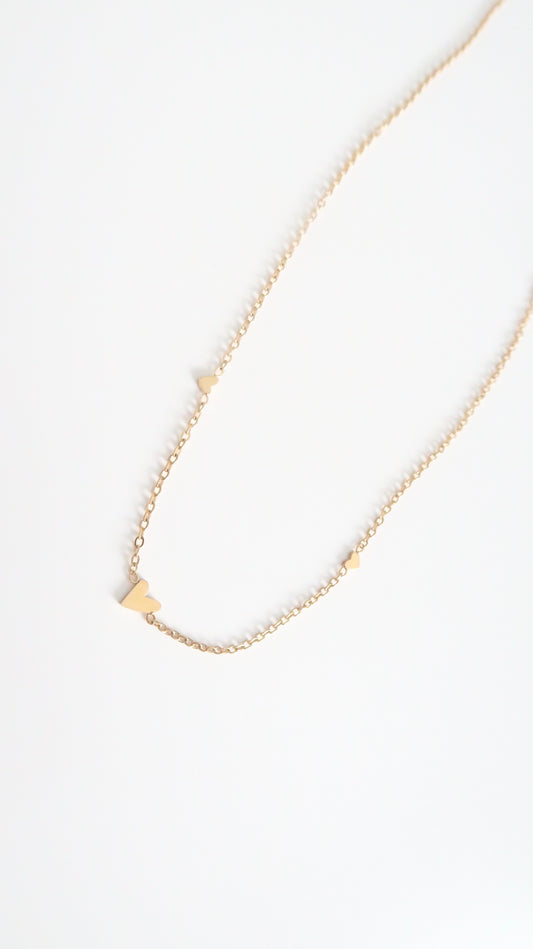Dainty hearts necklace
