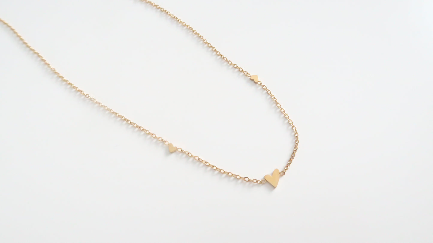 Dainty hearts necklace