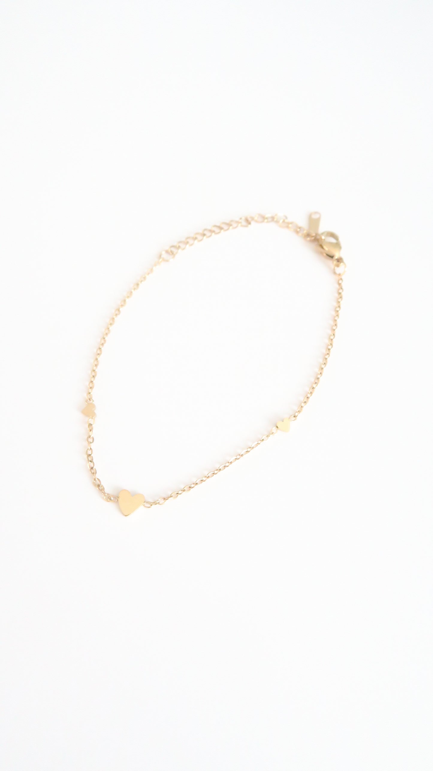 Dainty hearts bracelet